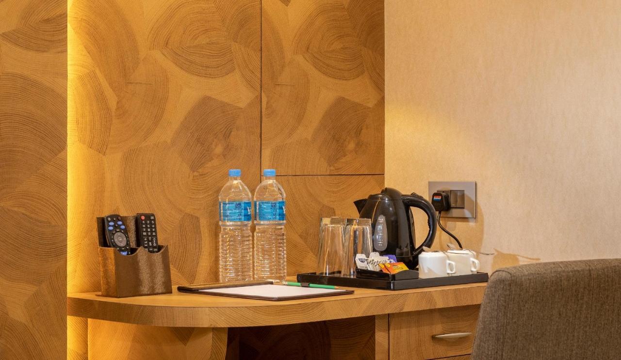 Hotel Arjunaa Rāmeswaram Exteriör bild